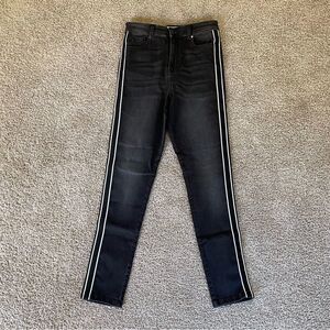 Artelier Nicole Miller Black Skinny Jeans